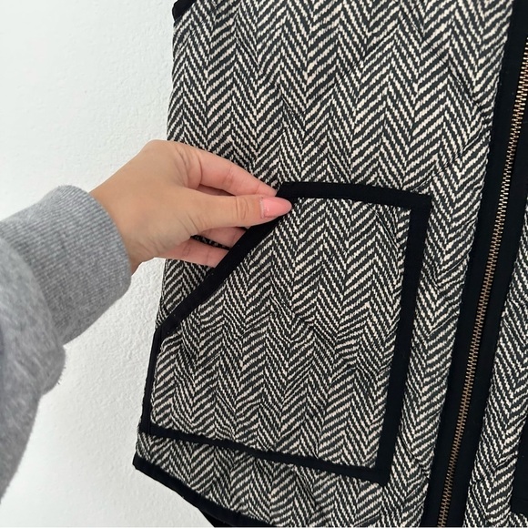 J Crew Quilted Herringbone Full Zip Vest Down Filled Black White Size XXS Women - Picture 4 of 11